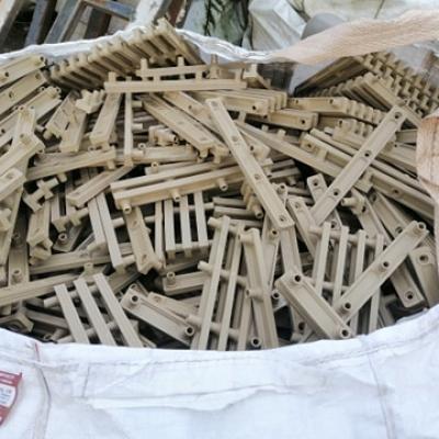 Plastic 4